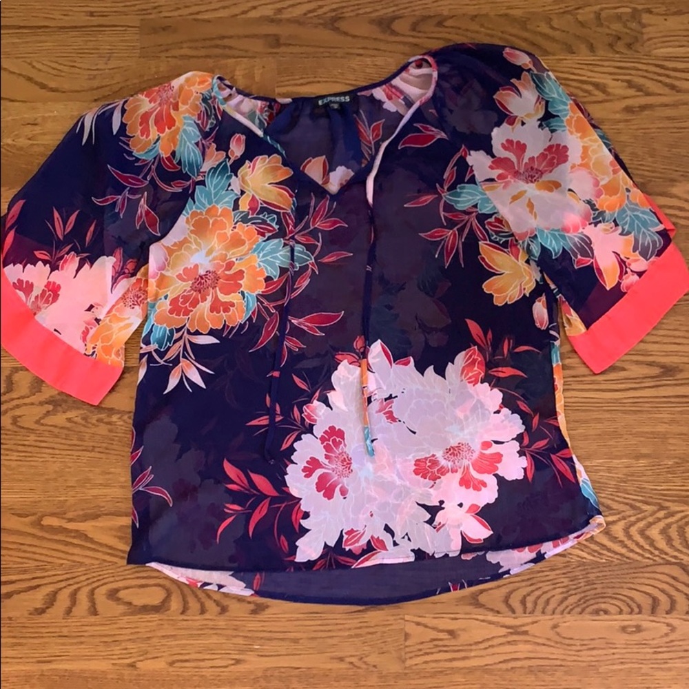 Flowy Top